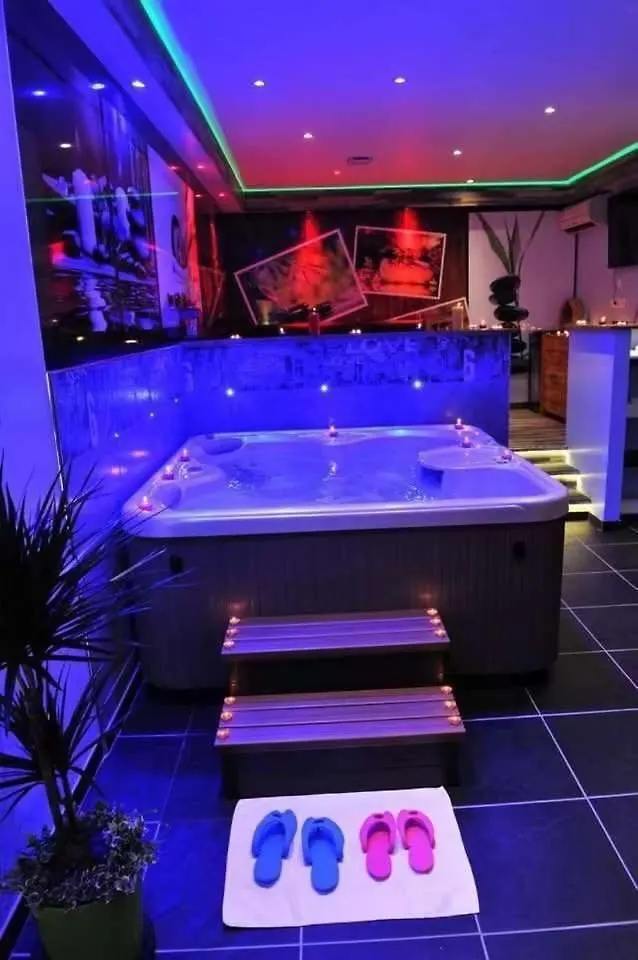 California Love Spa Lille Love hotel